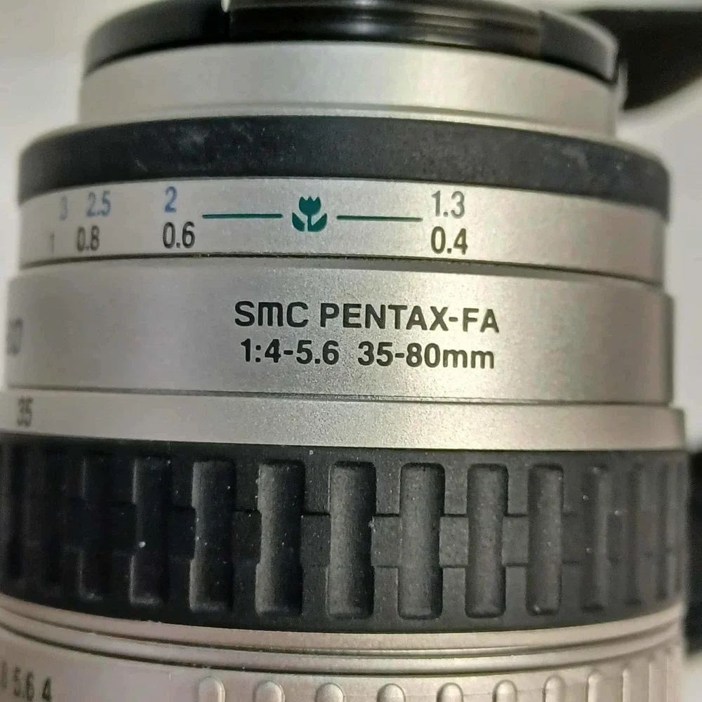 Vintage Pentax ZX-50‎ 35mm SLR Film Camera with Pentax 35-80mm Lens *Untested*
